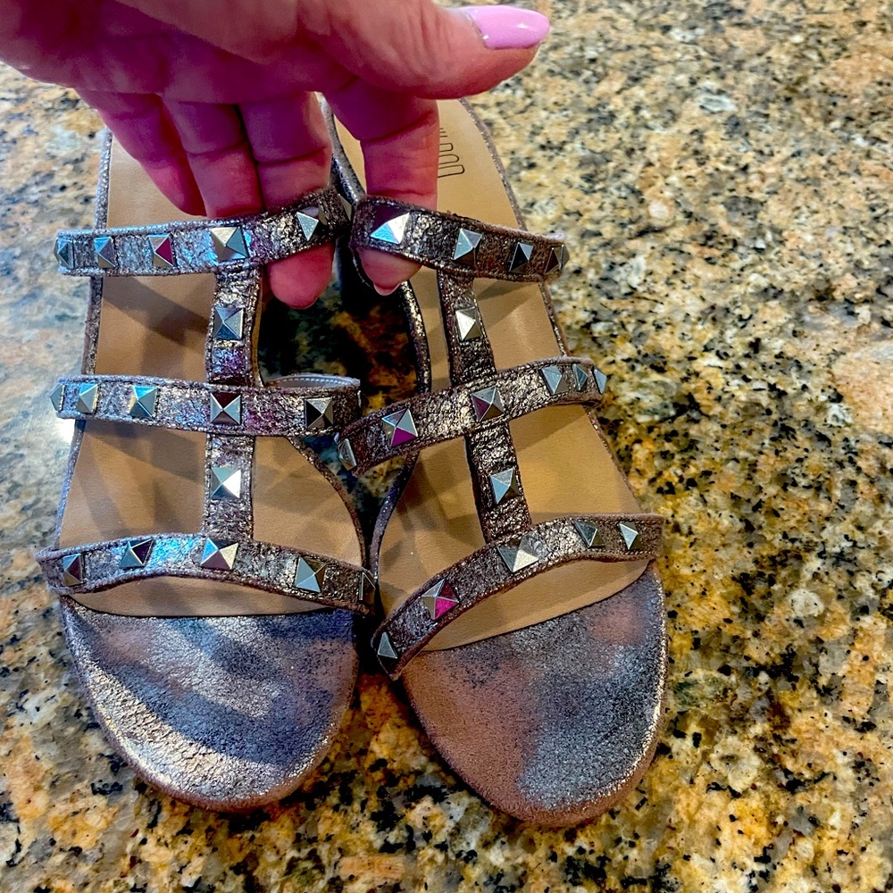 Jildor  brand sandals size 8